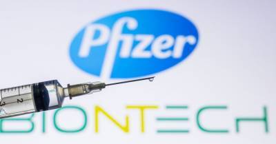 Латвия решила закупить еще 1,1 млн доз вакцины Pfizer/BioNTech (обновлено в 16.50)