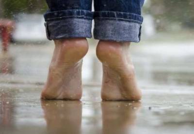 Названы симптомы в стопах ног, которые могут предупредить о развитии диабета
