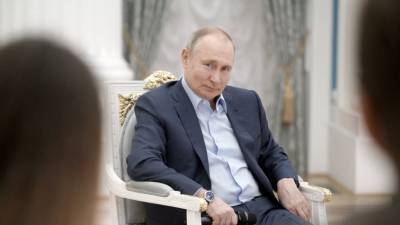 Путин пошутил про «дворец» под Петербургом