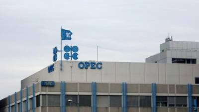 Страны ОПЕК+ отказались от наращивания добычи нефти