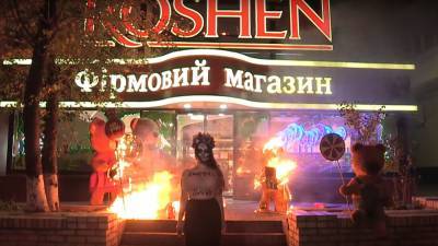 Активистка Femen поплатилась свободой за поджог трамвая Порошенко
