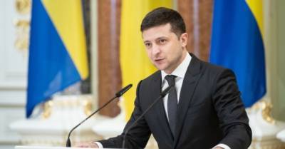 Зеленский поручил разработать ряд запретов для украинцев со вторым гражданством
