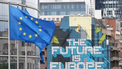 FT: Еврокомиссия представила странам ЕС детали о ковид-паспортах