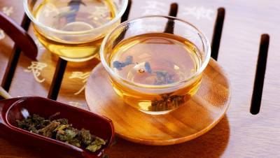 Общепит в Петербурге переходит на дешёвый чай из–за дефицита китайских сортов