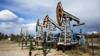 Россия нарастит нефтедобычу в апреле из-за сезонности