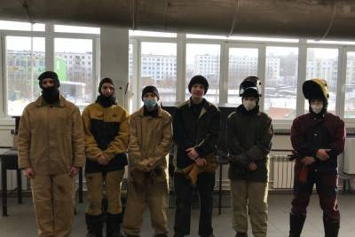 Между студентами Мурманского индустриального колледжа и Печенгского политехнического техникума впервые был организован сварочный батл