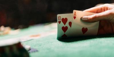 Как избежать самой главной ошибки при игре в покер? Спойлер — есть сотня способов, и почти все не работают