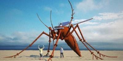 Одесский скульптор Александр Милов создал шестиметровый памятник комару – ФОТО - ТЕЛЕГРАФ