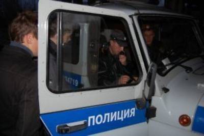 Полицейские с опозданием прибыли по вызову о нападении на дом семьи в Кручине