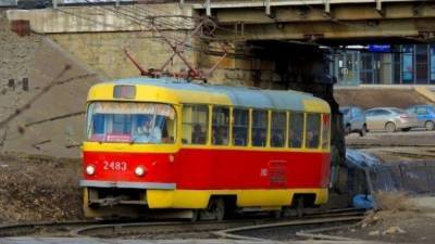 Отказ тормозов у трамвая спровоцировал массовое ДТП в Иркутске