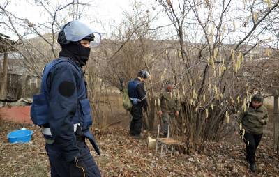 За помощью российских миротворцев в Карабахе обратилось 2,5 тысячи человек
