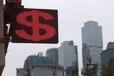 Готовящиеся санкции против России обвалили курс рубля