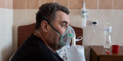В Украине снова госпитализировали рекордное количество пациентов с коронавирусом