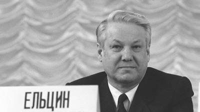 Публицист Павловский рассказал о роли олигархов в победе Ельцина