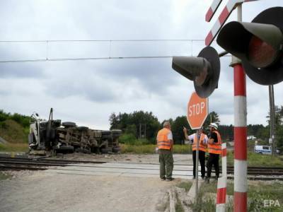 В Бельгии поезд врезался в грузовик, за рулем которого был украинец. Он погиб на месте ДТП