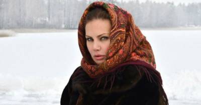 Украинские пограничники не пустили в страну российскую актрису из-за Крыма - eadaily.com - Крым - Минск
