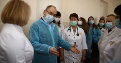 Зарплата врачей должна быть не меньше 23 тыс. грн, но денег нет, – Степанов