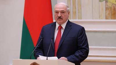 Лукашенко подписал указ об увольнении своего помощника Евсеева
