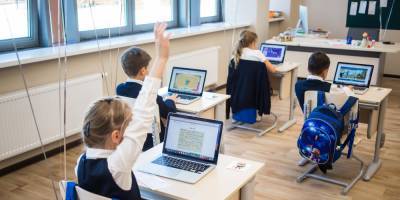 Рособрнадзор хочет ввести цифровое портфолио школьников