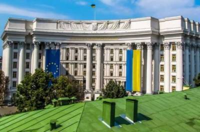 Украина направит своих послов еще в три страны мира