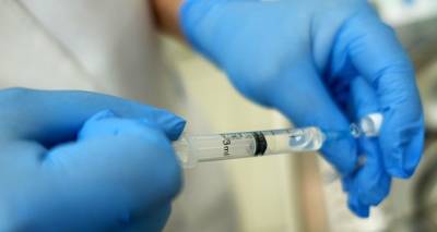 В США врачи выявили отложенный побочный эффект у вакцины Moderna
