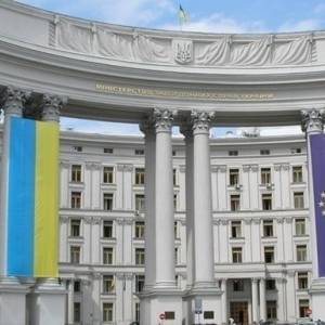 Украина откроет несколько новых посольств и консульств