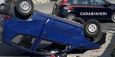 В Италии в результате наезда покатившейся по склону машины погибла украинка