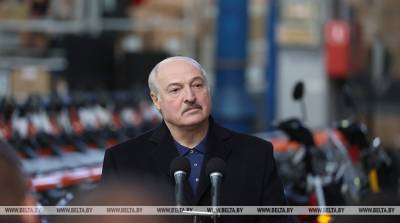 Лукашенко: если бы у нас была диктатура, я бы запретил в Минске ездить на машине - только на велосипеде
