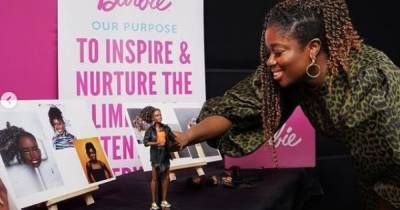 Образец для подражания: в Британии выпустили куклу "Барби" в честь темнокожей активистки