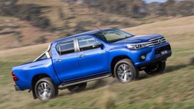 Эксперты назвали альтернативы грузовому внедорожнику Toyota Hilux
