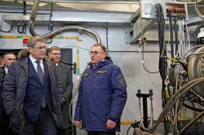Радий Хабиров и Анатолий Сердюков посетили уфимские машиностроительные предприятия