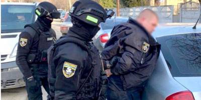 В Каменском полицейский чиновник обложил предпринимателей «данью» — Клименко