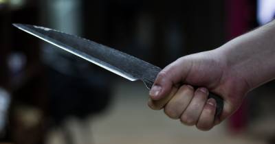 Пьяный калининградец 11 раз ударил приятеля ножом в живот из-за холодного борща