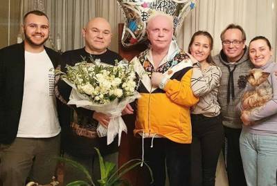 В сети появились редкие фото Бориса Моисеева, который отпраздновал свое 67-летие