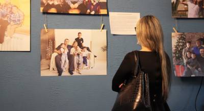 В фонде «Томск без сирот» открылась фотовыставка