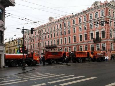 Депутату не удалось выяснить, кто финансировал перекрытия центра Петербурга за сутки до митингов