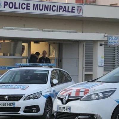 Мужчина с ножом пытался проникнуть в еврейскую школу во французском Марселе