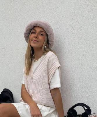 Стилист София Коэльо показывает, с чем носить теннисную юбку в сезоне весна-лето