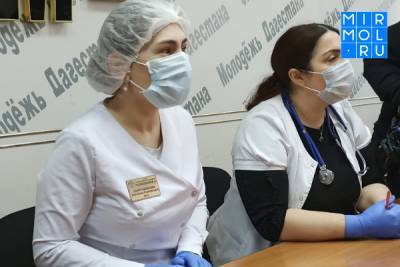 Сотрудники издания «Замана» прошли вакцинацию от коронавирусной инфекции