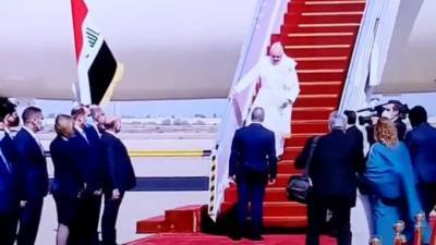 Папа Римский прибыл с апостольским визитом в Ирак