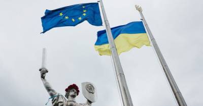 В Украине планируют разрешить двойное гражданство со странами ЕС