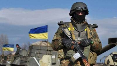 Боевики "в стрессе": воины ВСУ незаметно повесили украинский флаг на блиндаж врага – видео