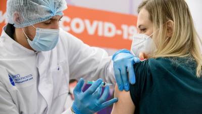 Смольный: при отсутствии антител повторная вакцинация от COVID-19 невозможна