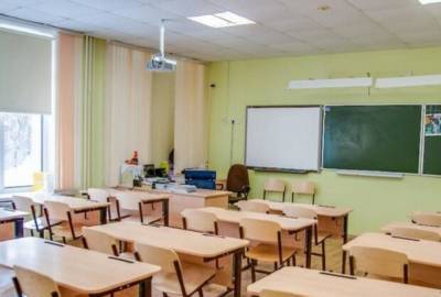"Ситуация с ковидом обостряется": одесских школьников переводят на дистанционное обучение, названа дата