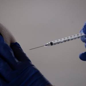 Переболевшим коронавирусом в Италии будут вводить одну дозу вакцины