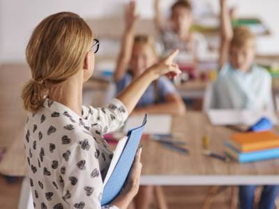 Могут ли ученики спорить с учителем: мнение психолога
