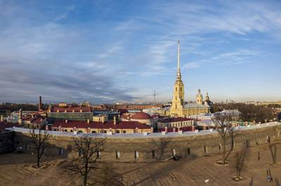 В Петербурге продлили обязательную самоизоляцию для пожилых до 28 марта