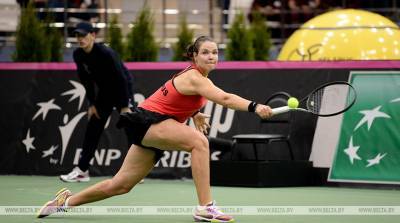 Морозова и Данилина проиграли в 1/2 финала парного разряда теннисного турнира в Лионе