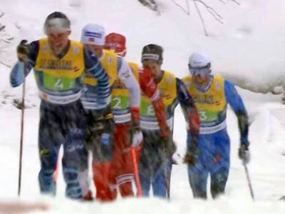 В драматичном поединке между Большуновым и Клебо определился победитель ЧМ по лыжам в эстафете