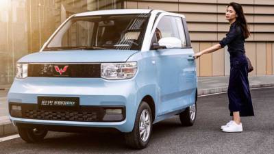 Самый популярный китайский электромобиль Mini EV установил рекорд продаж